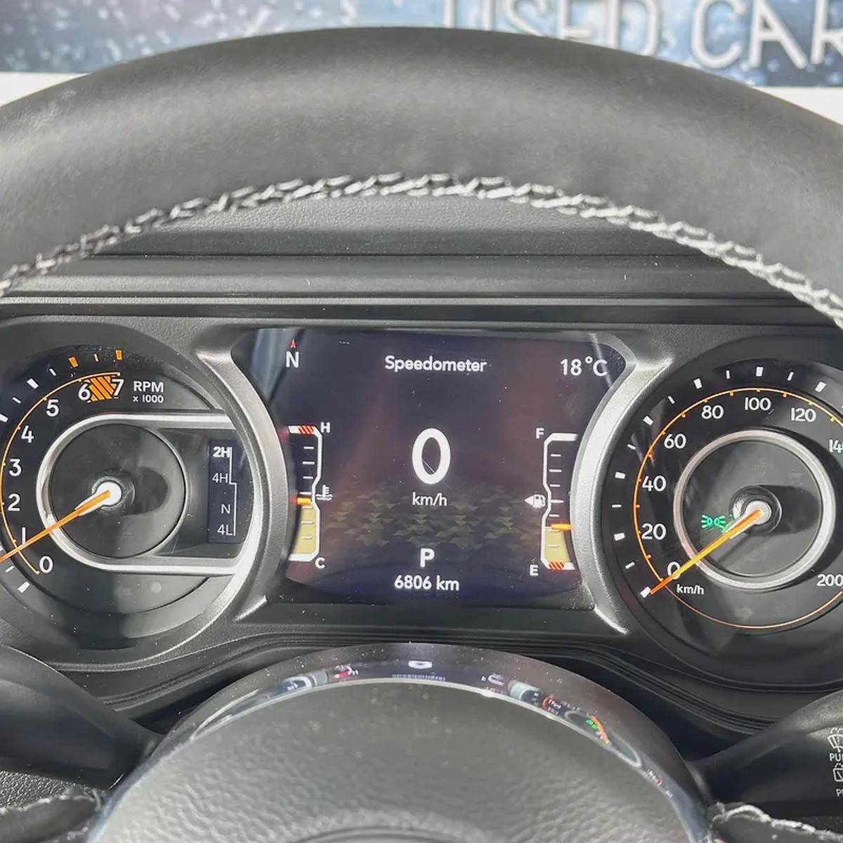 2025 Jeep Wrangler Sahara V6-5-5