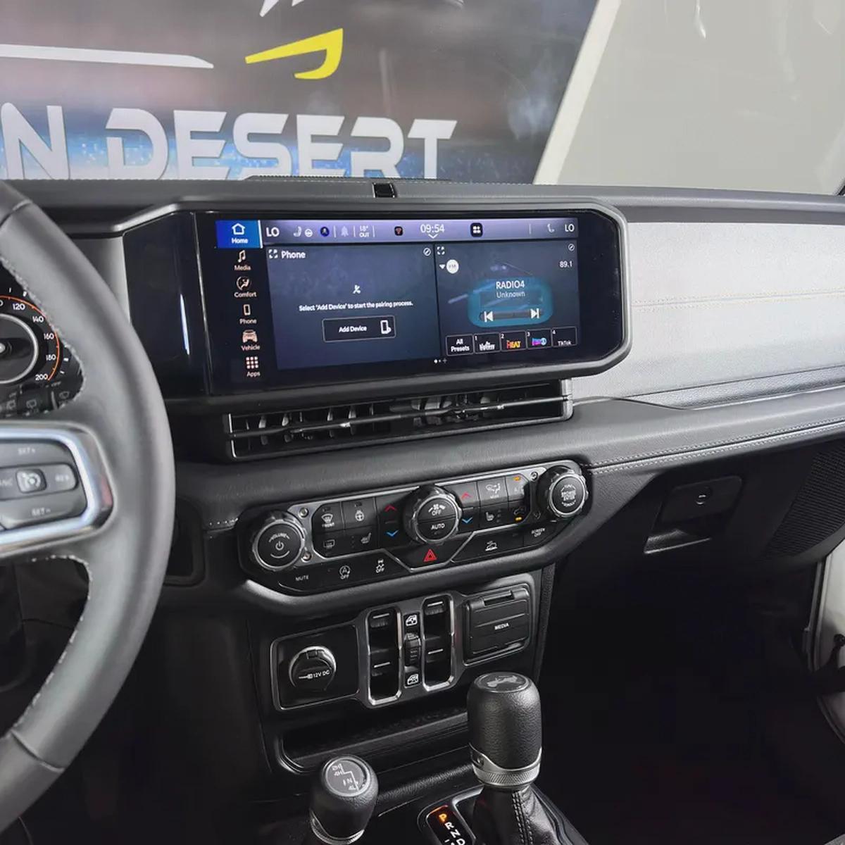 2025 Jeep Wrangler Sahara V6-7-7