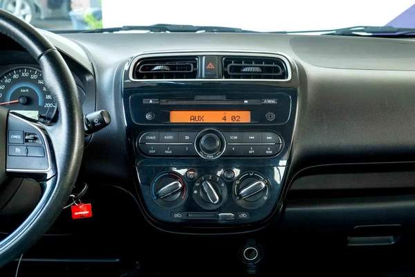 Mitsubishi Attrage GLX