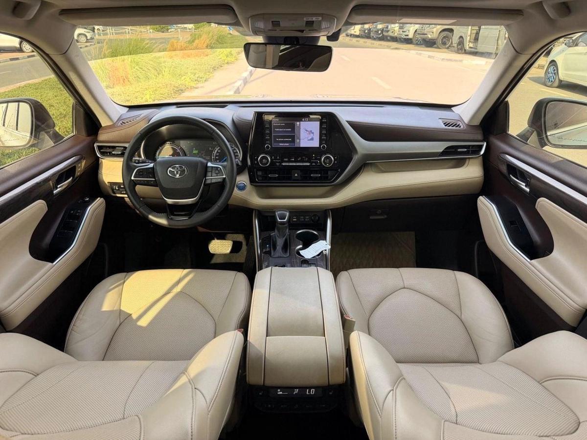 Toyota Highlander Hybrid Platinum 2.5L | 360 camera, panoramic , head up display-4-4
