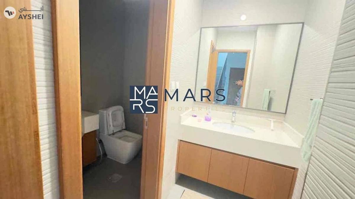 Stunning 4-Bedrooms, 5-Bathrooms Home in Tilal City-1-1