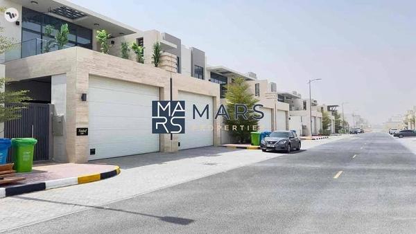 Stunning 4-Bedrooms, 5-Bathrooms Home in Tilal City