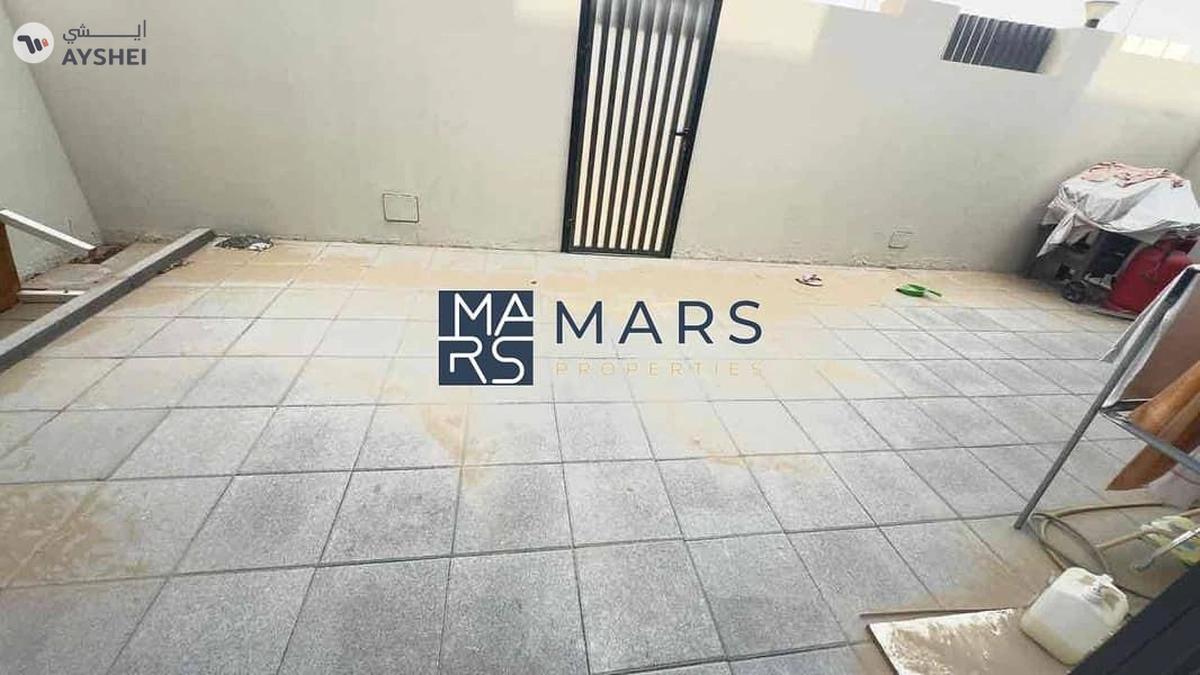 Stunning 4-Bedrooms, 5-Bathrooms Home in Tilal City-6-6