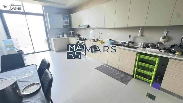 Stunning 4-Bedrooms, 5-Bathrooms Home in Tilal City