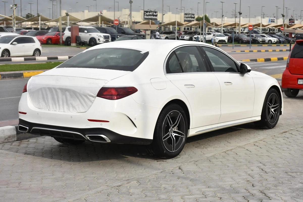 MERCEDES BENZ E300 AMG 4MATIC 2026 | WHITE-7-7