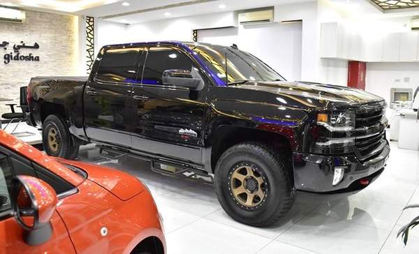 Chevrolet Silverado High Country 4x4 6.2 L ( 2017 Model ) in Black Color GCC Specs