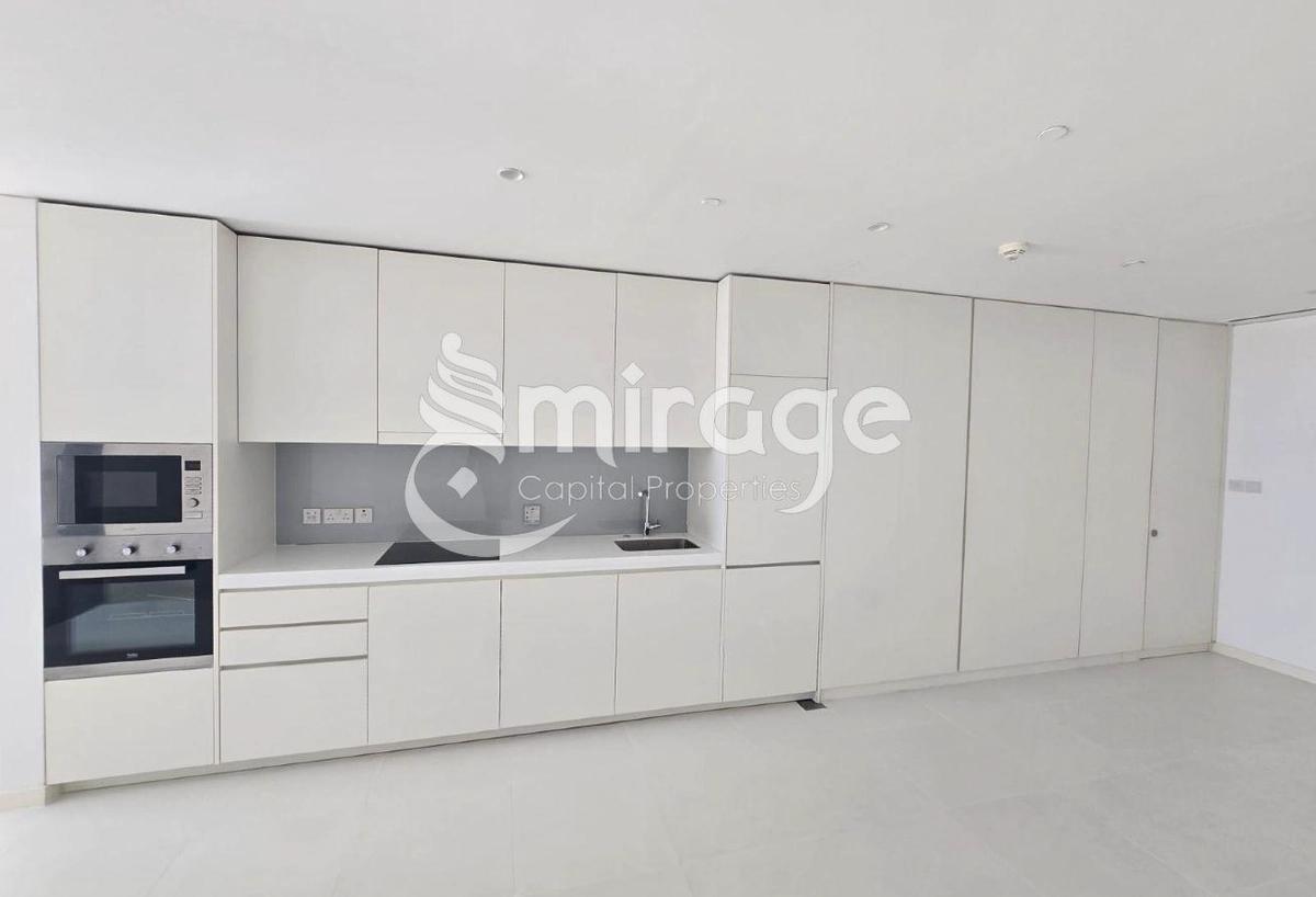 Big Balcony | Modern 1BR | Premium Location-2-2