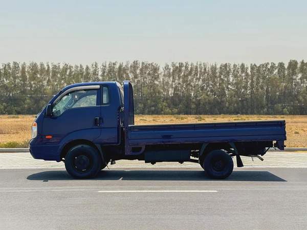 2011 Kia Bongo Cargo Pick Up - 2.7L RWD 4 cylinder - diesel engine - 5 speed MT - Book now!