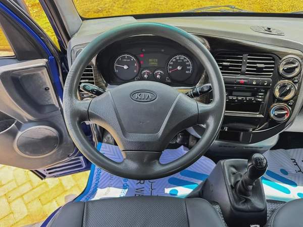 2011 Kia Bongo Cargo Pick Up - 2.7L RWD 4 cylinder - diesel engine - 5 speed MT - Book now!