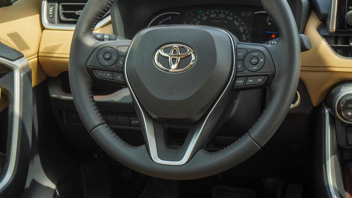 Toyota RAV4 HEV 4WD 2.5L Saudi specs-4-4