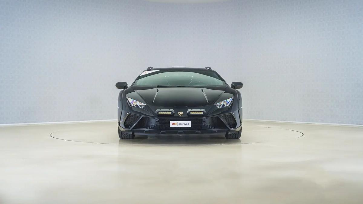 Special Offer | AED 18,002 PM | Warranty Until November 2028 | 2023 Lamborghini Huracan - Sterrato-7-7