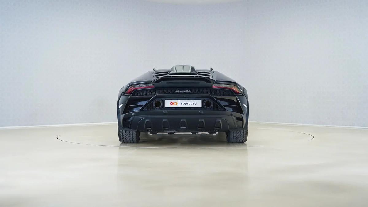 Special Offer | AED 18,002 PM | Warranty Until November 2028 | 2023 Lamborghini Huracan - Sterrato-9-9