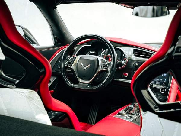 AED 5,500 // 20%DP // 2017 Chevrolet Corvette C7 Grand Sport (Carbon 65 kit installed) 6.2L V8