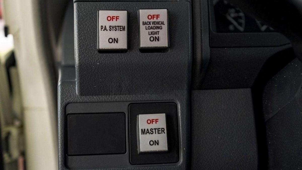 Toyota Land Cruiser 70 AMBULANCE LC78 4.2D MT MY2024-18-18