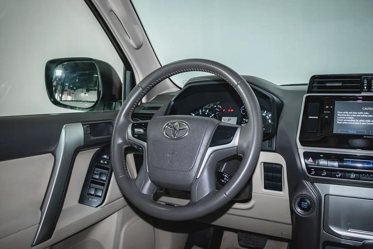 1 YR WARRANTY | GCC | 4.0L | AED 2250 PM-10-10