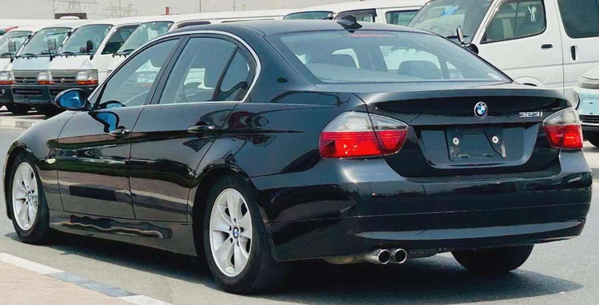 BMW 323i | 2006 | CLEAN TITLE | FRESH JAPAN IMPORT-6-6