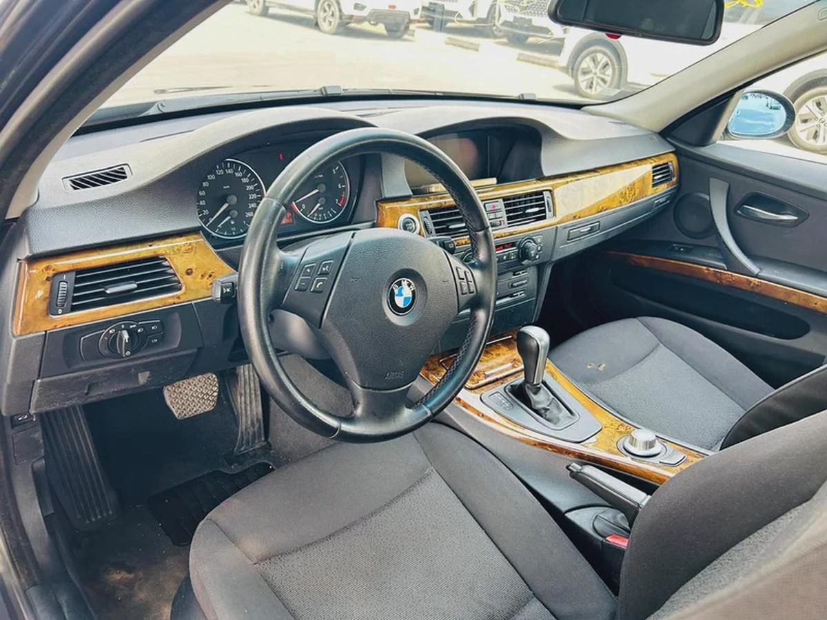 BMW 323i | 2006 | CLEAN TITLE | FRESH JAPAN IMPORT-7-7