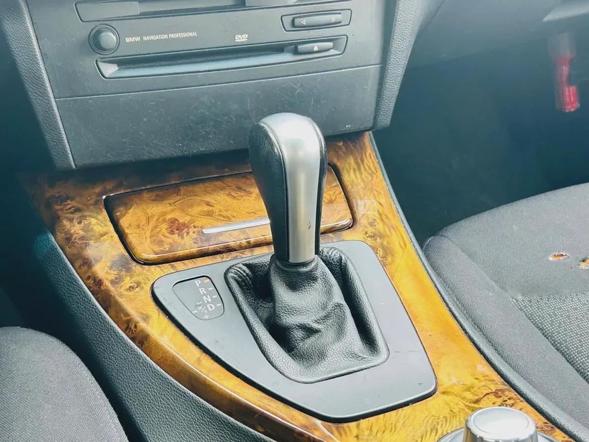 BMW 323i | 2006 | CLEAN TITLE | FRESH JAPAN IMPORT-15-15