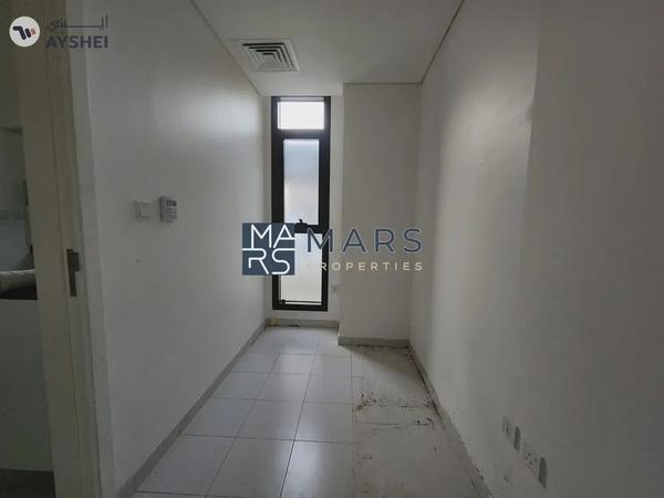 ๐2BHK Corner ๐ Bigger Layout ๐ | 2 Master Rooms ๐๏ธ | In Community๐