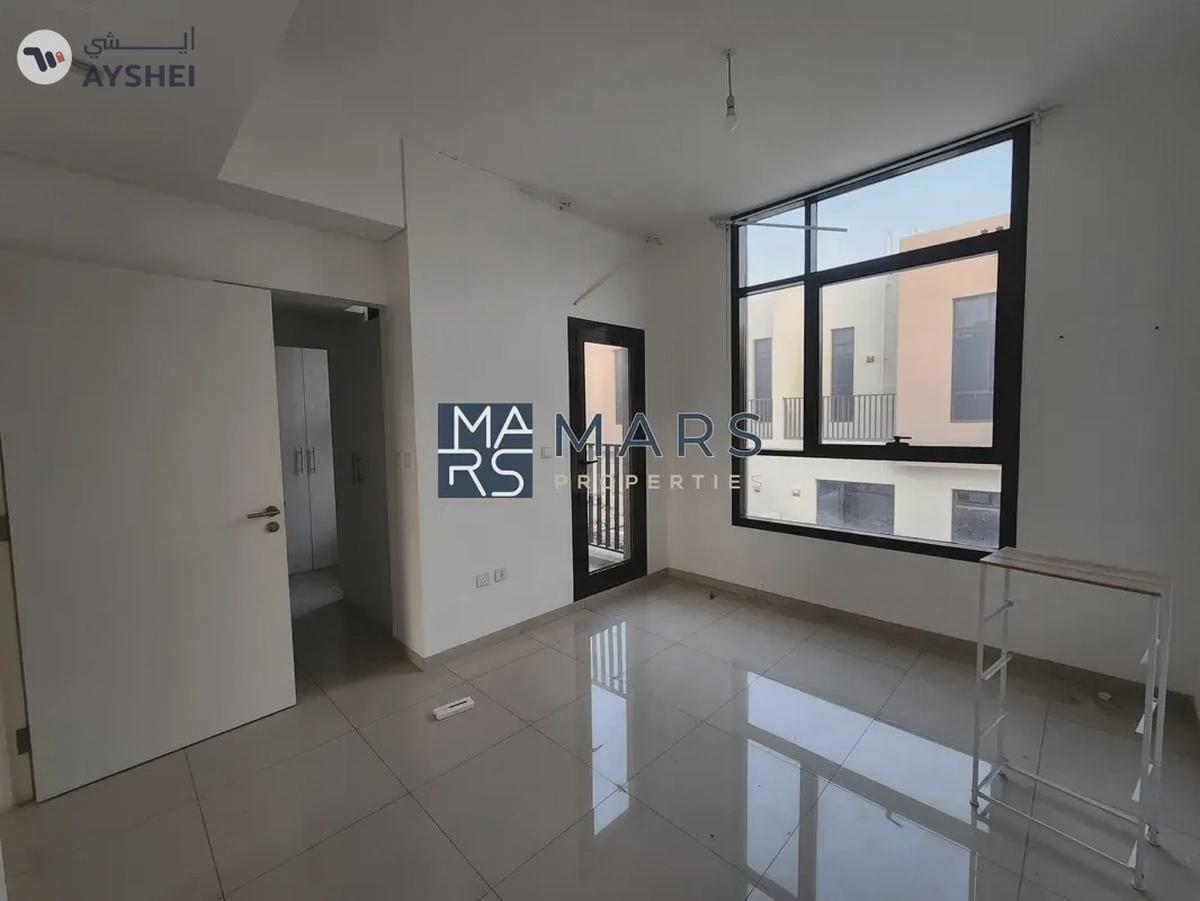 ๐2BHK Corner ๐ Bigger Layout ๐ | 2 Master Rooms ๐๏ธ | In Community๐-6-6