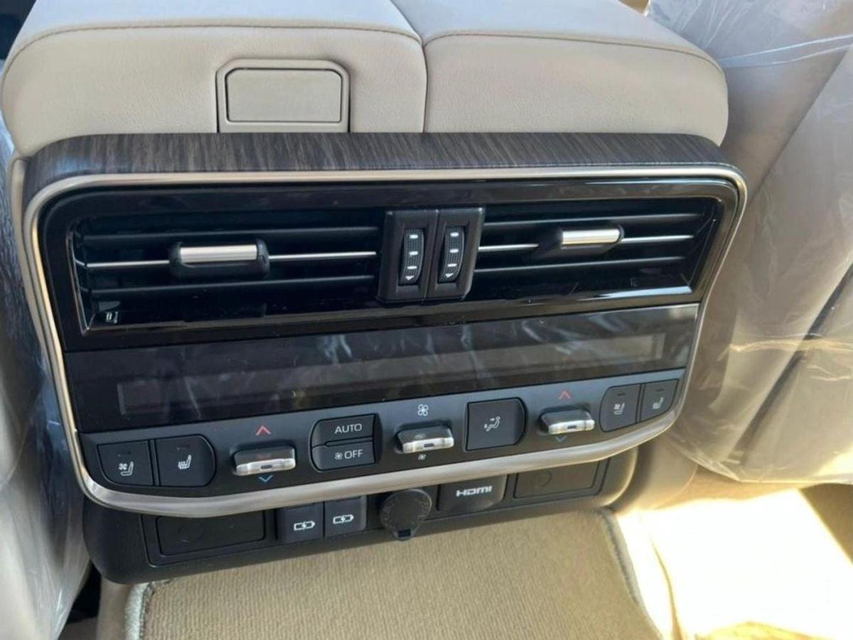 Toyota Land Cruiser Toyota Land Cruiser VXR 3.5L Twin turbo-12-12
