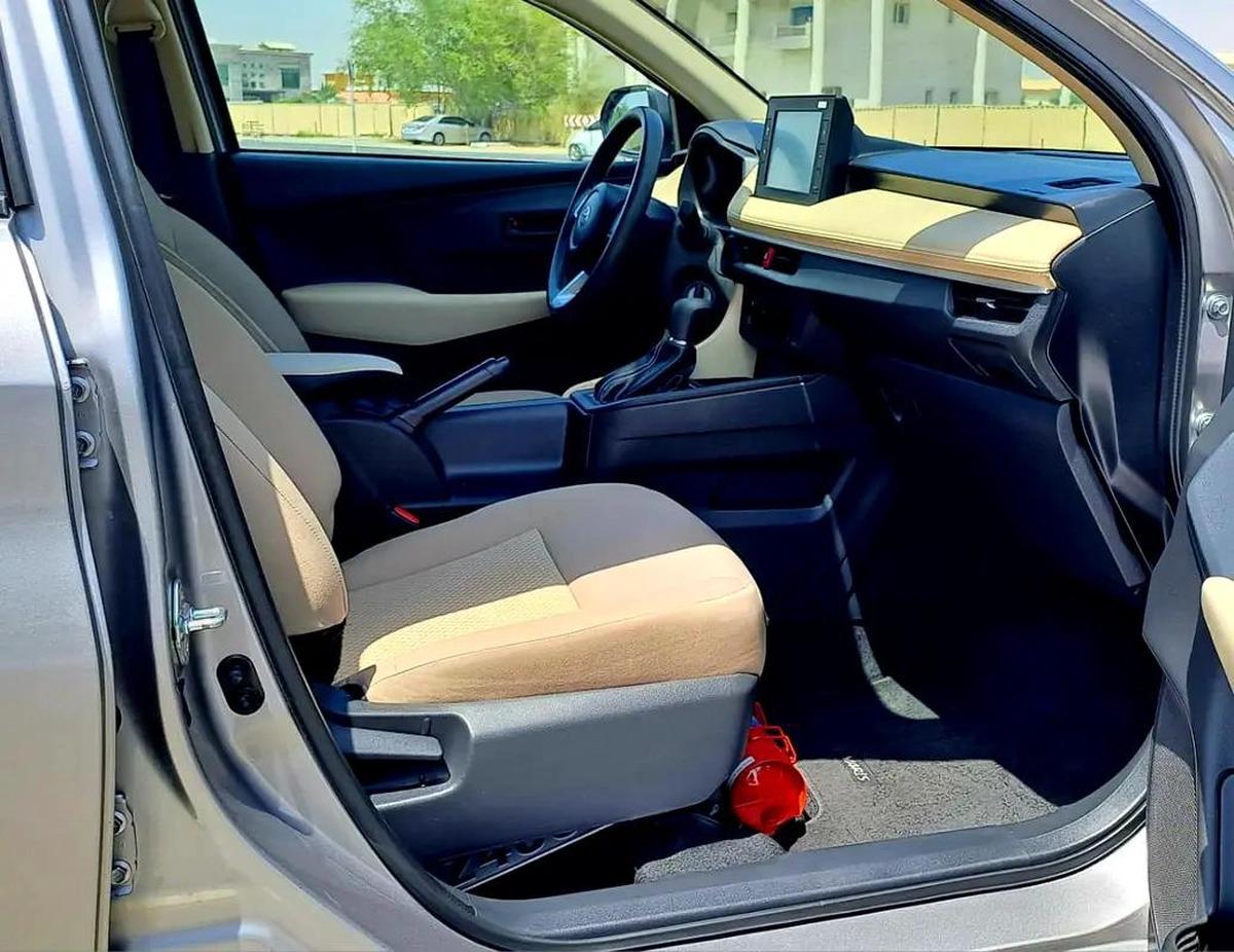 TOYOTA YARIS 2023 1.5L GCC (670/-MONTHLY)-7-7