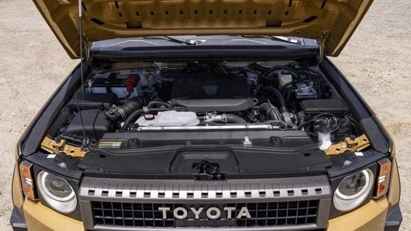 Toyota Prado (LHD) TOYOTA PRADO 250 2.4P AT FIRST EDITION MY2025 – SAND & GREY ROOF