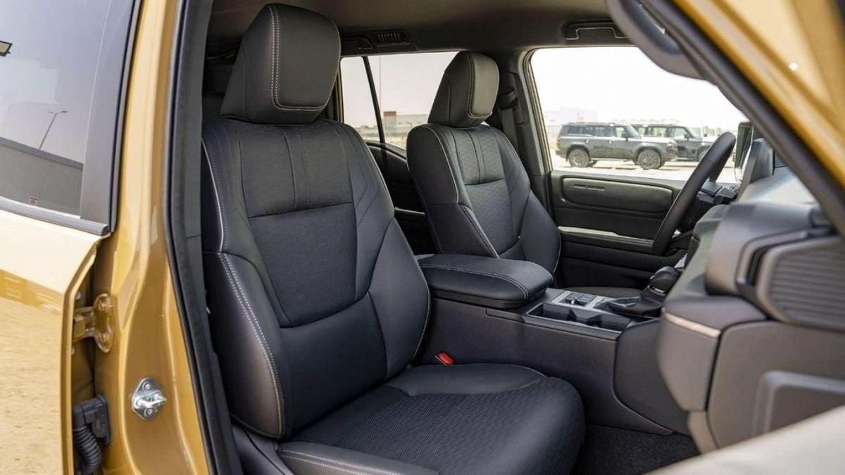 Toyota Prado (LHD) TOYOTA PRADO 250 2.4P AT FIRST EDITION MY2025 – SAND & GREY ROOF-10-10