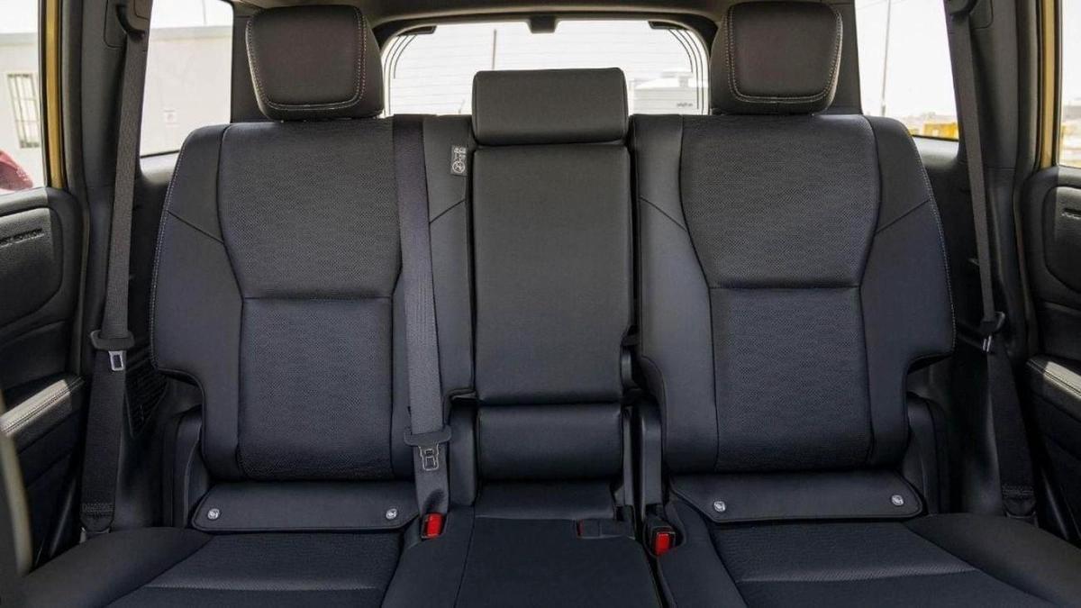 Toyota Prado (LHD) TOYOTA PRADO 250 2.4P AT FIRST EDITION MY2025 – SAND & GREY ROOF-14-14