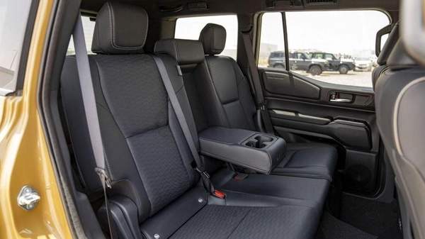 Toyota Prado (LHD) TOYOTA PRADO 250 2.4P AT FIRST EDITION MY2025 – SAND & GREY ROOF