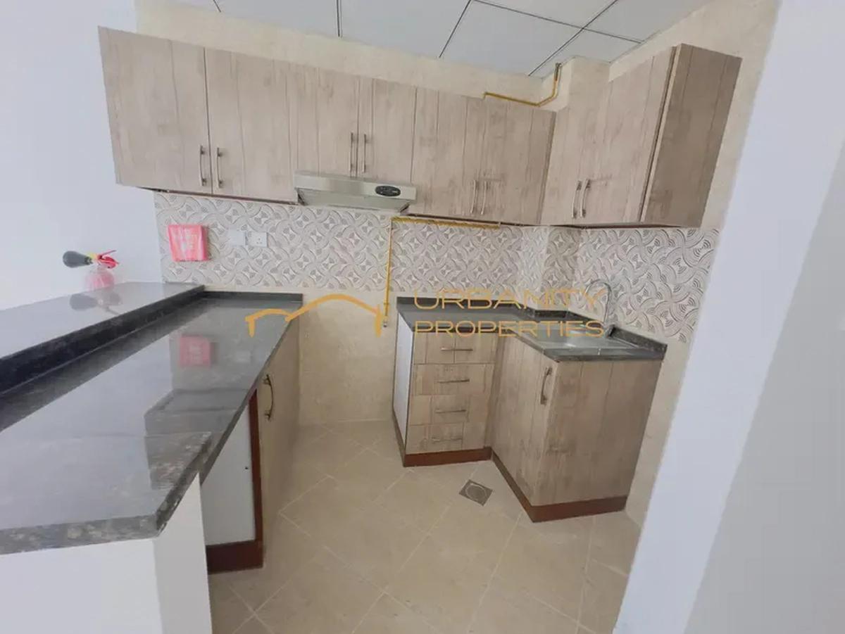 Prime Location | Vacant | Large Layout-5-5