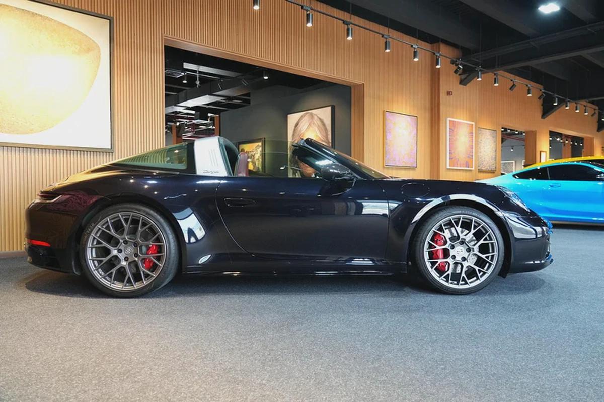 2024 Porsche 911 Targa 4S | Very low Mileage | Payment plan-4-4