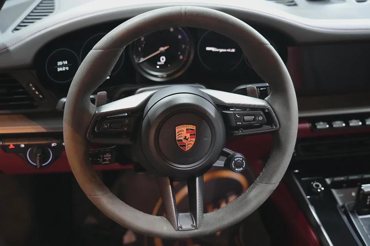 2024 Porsche 911 Targa 4S | Very low Mileage | Payment plan-13-13