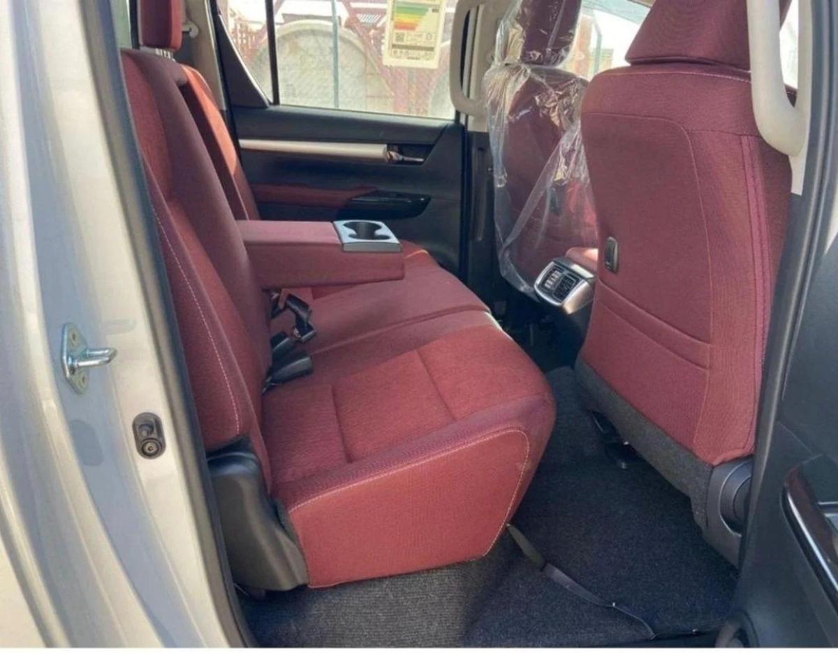 Toyota Hilux 2023 Toyota Hilux 2700cc Full Option Automatic With Rear Camera Zero KM-3-3