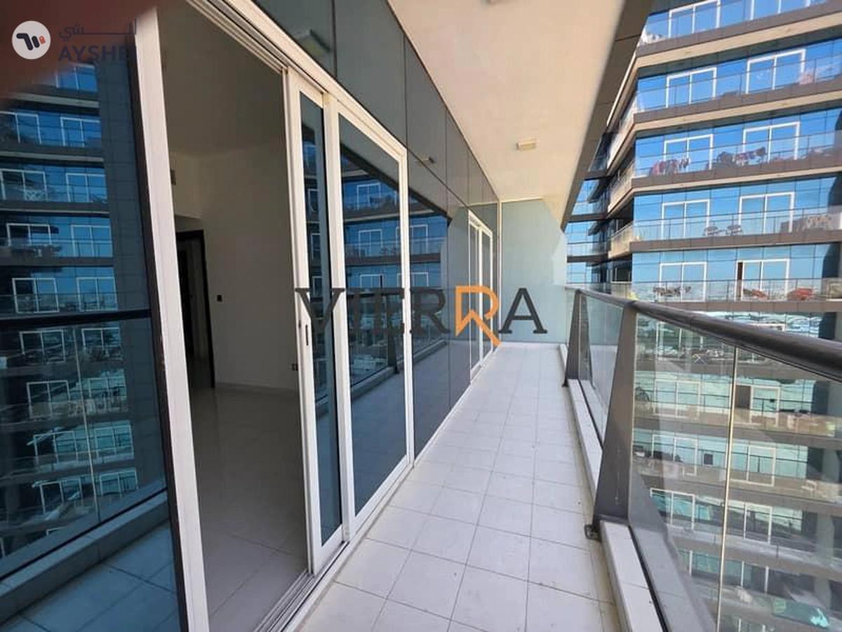 Spacious | Vacant | Prime Location l Perfect View-5-5