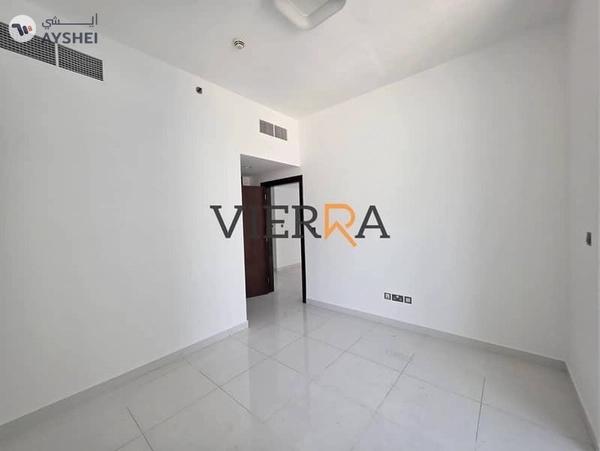 Spacious | Vacant | Prime Location l Perfect View