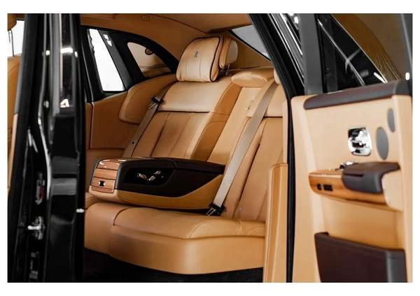 Rolls-Royce Phantom 2020 GCC Specs ll Special color