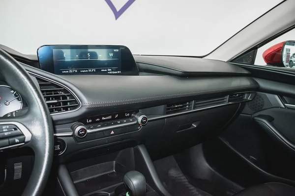 DEALER WARRANTY | 2.0 L | GCC | AED 1000 PM