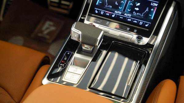 Audi RS Q8 TFSI quattro 4.0L - Audi RSQ8 - 2025