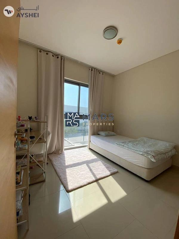 READY TO MOVE l 3 BED BIG LAYOUT | CORNER