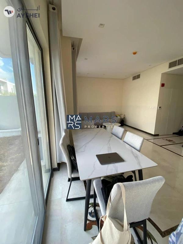 READY TO MOVE l 3 BED BIG LAYOUT | CORNER