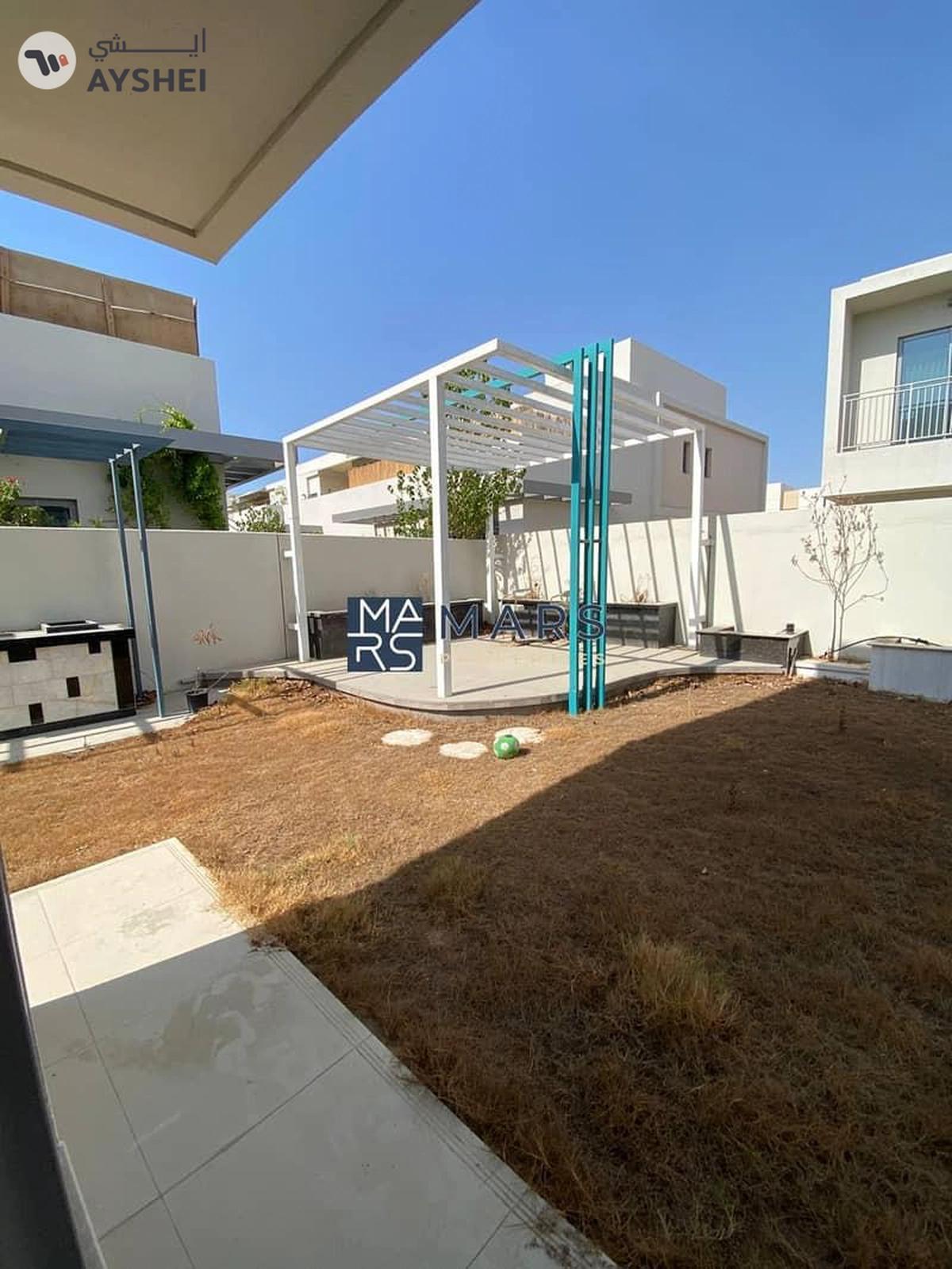 READY TO MOVE l 3 BED BIG LAYOUT | CORNER-3-3