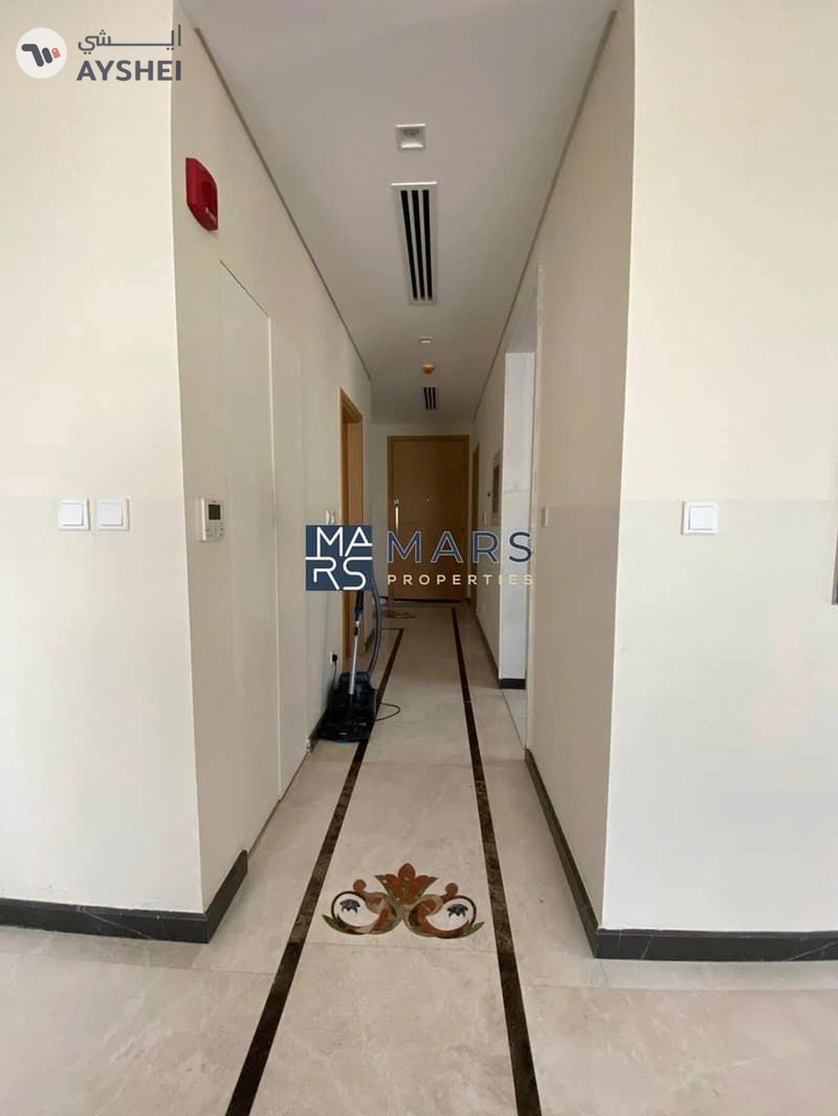 READY TO MOVE l 3 BED BIG LAYOUT | CORNER-5-5