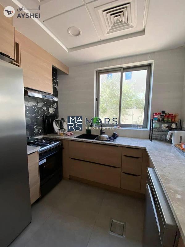 READY TO MOVE l 3 BED BIG LAYOUT | CORNER