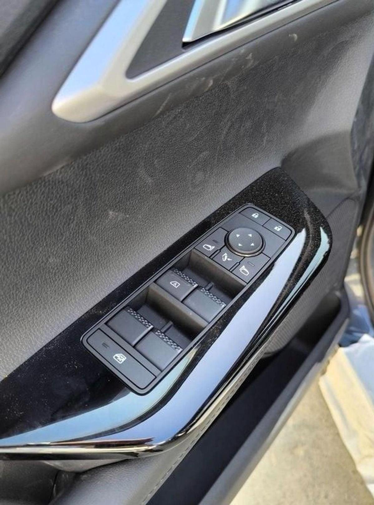 Mitsubishi Xforce Mitsubishi XFORCE H-LINE 1.5L SUV FWD 5Doors-13-13