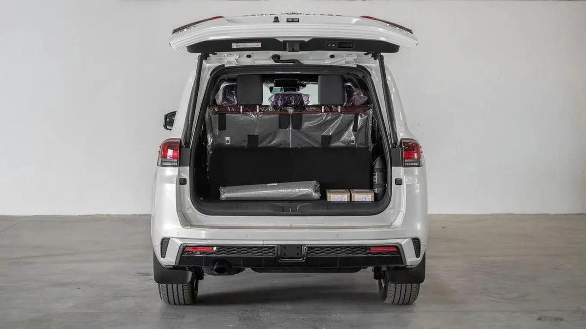 Toyota Land Cruiser LAND cruiser VXR 3.5 petrol 2026-7-7