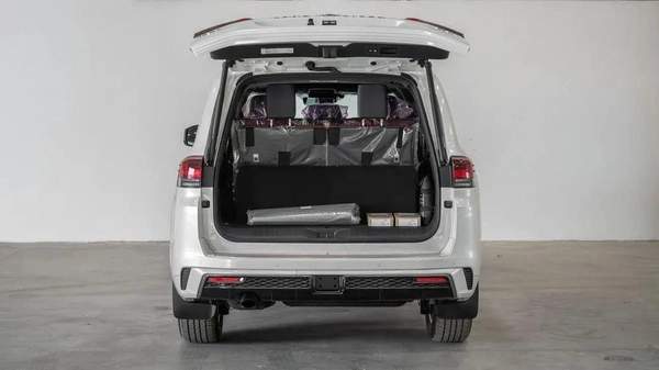 Toyota Land Cruiser LAND cruiser VXR 3.5 petrol 2026