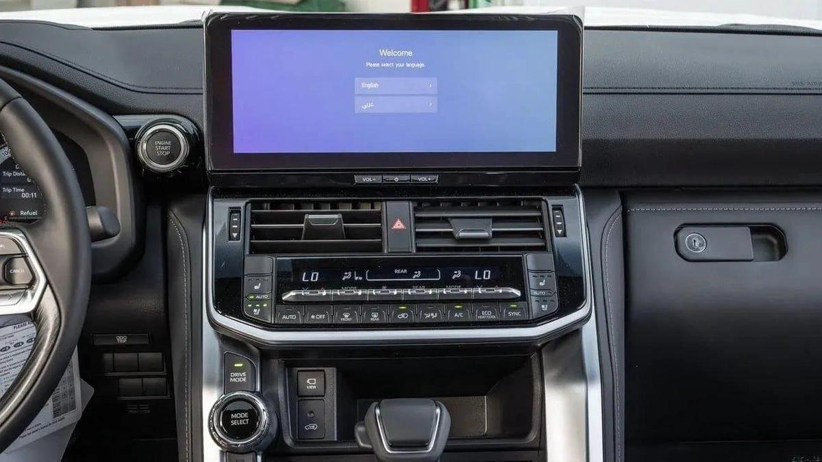 Toyota Land Cruiser LAND cruiser VXR 3.5 petrol 2026-13-13