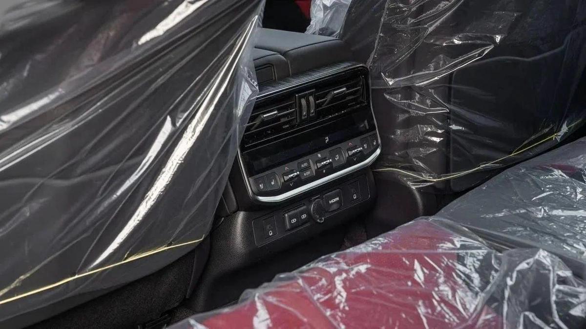 Toyota Land Cruiser LAND cruiser VXR 3.5 petrol 2026-15-15