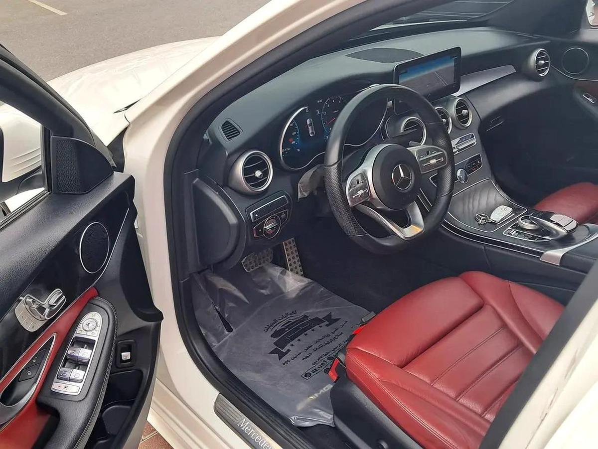 Mercedes C200 Gcc Specs Single Owner 100% Original Paint With Full Body PPF Very Well Maintained-4-4